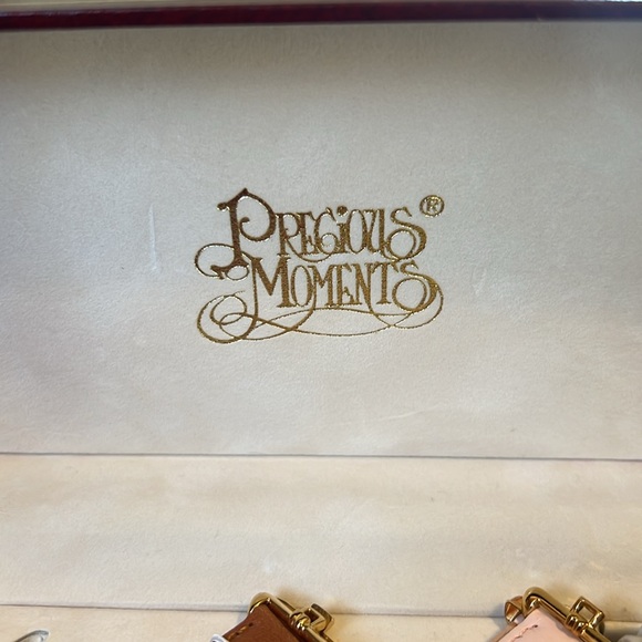 NIB & $75 tag for 1996 Ladies Interchangeable Precious Moments Watch Set Valdawn - Picture 5 of 8